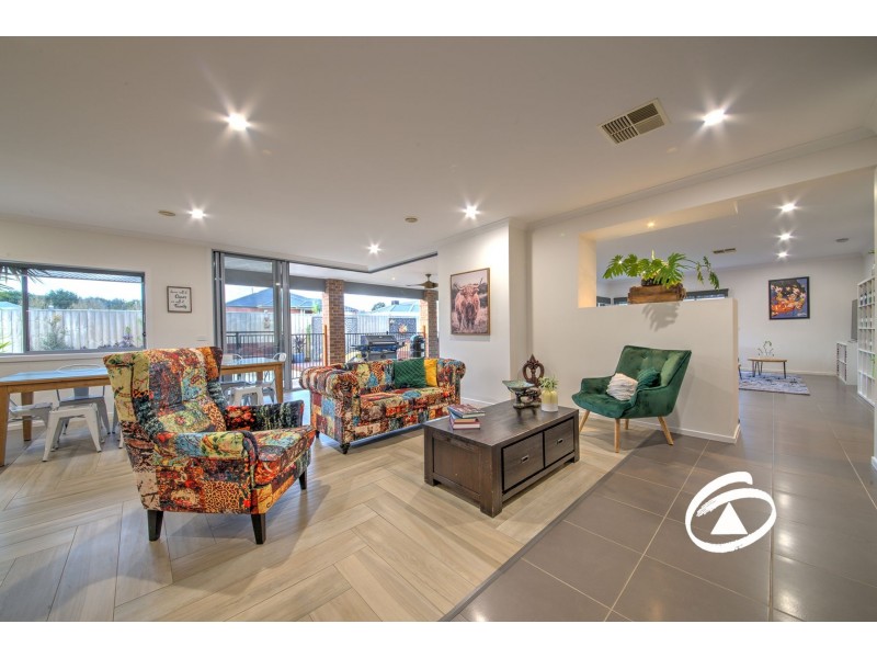 1 Kerr Close, Pakenham VIC 3810