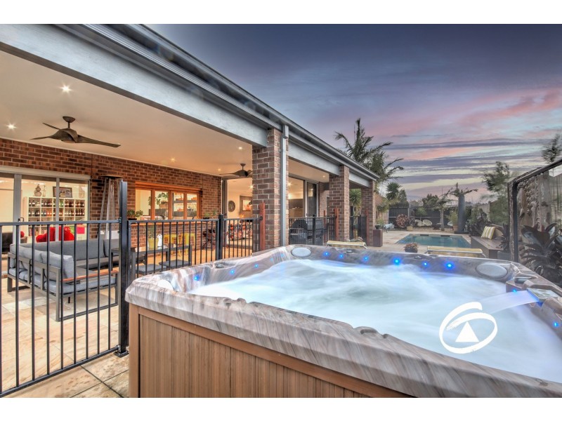 1 Kerr Close, Pakenham VIC 3810