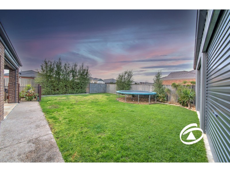 1 Kerr Close, Pakenham VIC 3810
