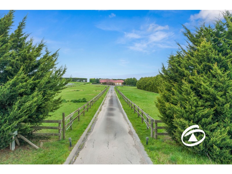 226 Clyde-Five Ways Road, Clyde VIC 3978