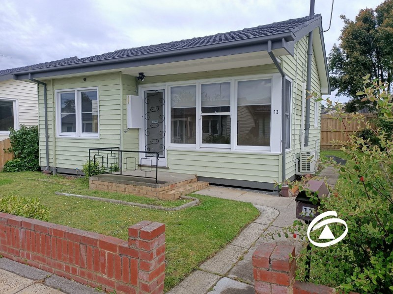 12 Dame Pattie Avenue, Pakenham VIC 3810