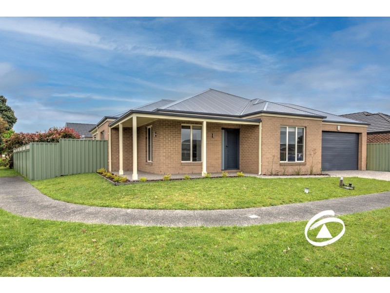 5 Ivy Leaf Road, Pakenham VIC 3810