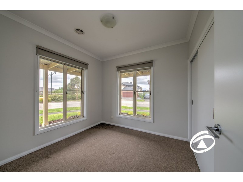 5 Ivy Leaf Road, Pakenham VIC 3810