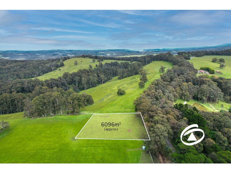 526 Paternoster Road, Mount Burnett VIC 3781