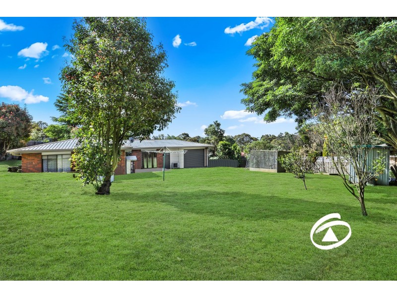 1 James Court, Drouin VIC 3818