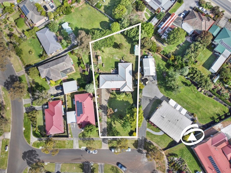 1 James Court, Drouin VIC 3818