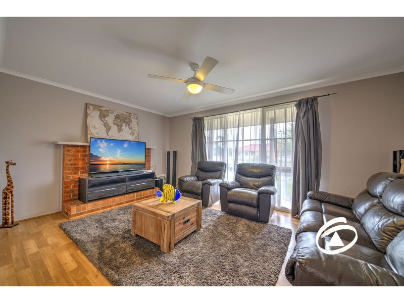 5 Parman Avenue, Pakenham VIC 3810