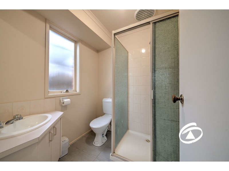 5 Parman Avenue, Pakenham VIC 3810