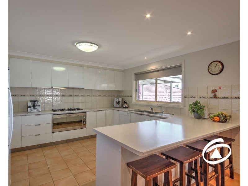 5 Sue Place, Berwick VIC 3806