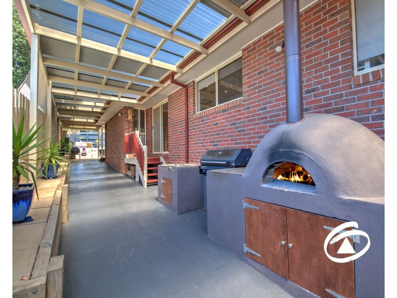 5 Sue Place, Berwick VIC 3806