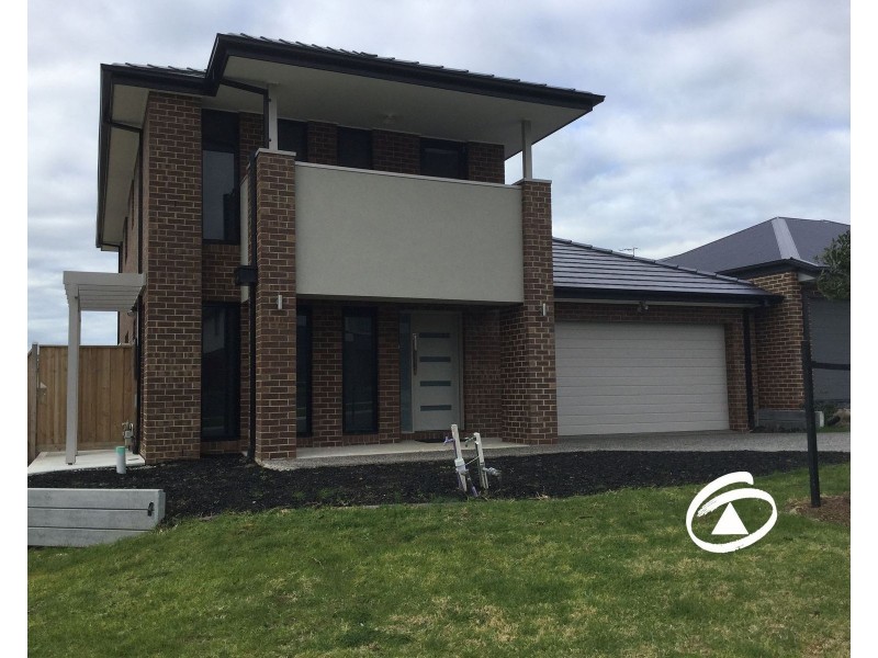 8 Kiama Street, Officer VIC 3809