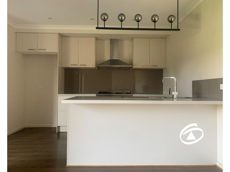 8 Kiama Street, Officer VIC 3809