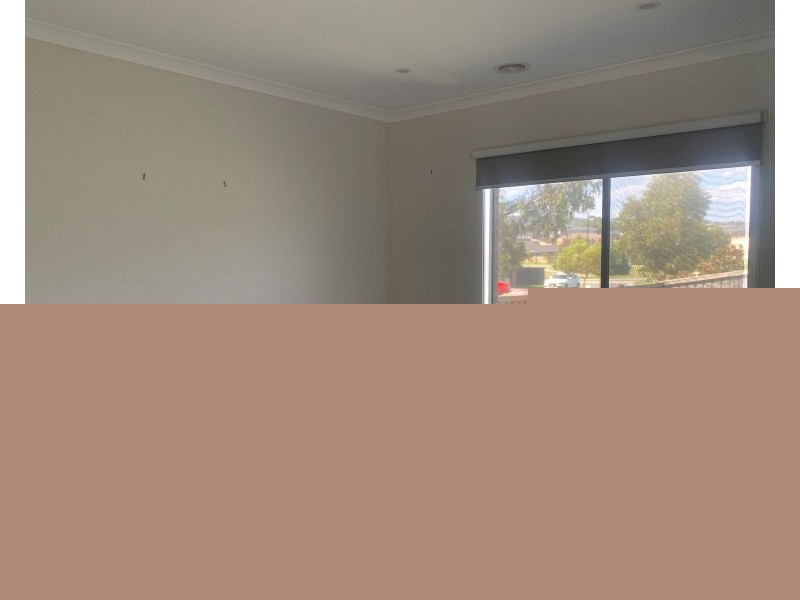 8 Kiama Street, Officer VIC 3809