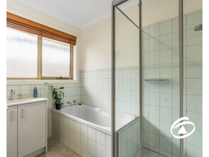 8 Tamarisk Road, Narre Warren VIC 3805