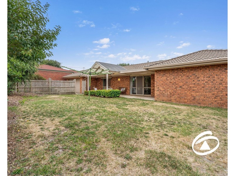 8 Tamarisk Road, Narre Warren VIC 3805