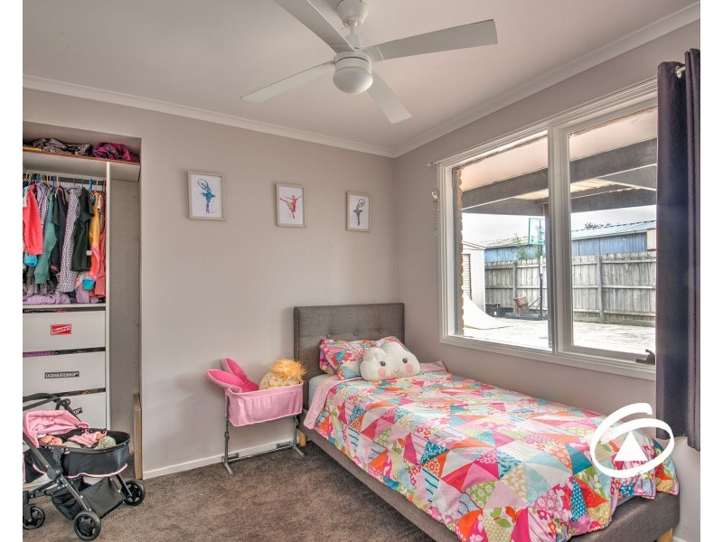 6 Bluegrass Crescent, Pakenham VIC 3810