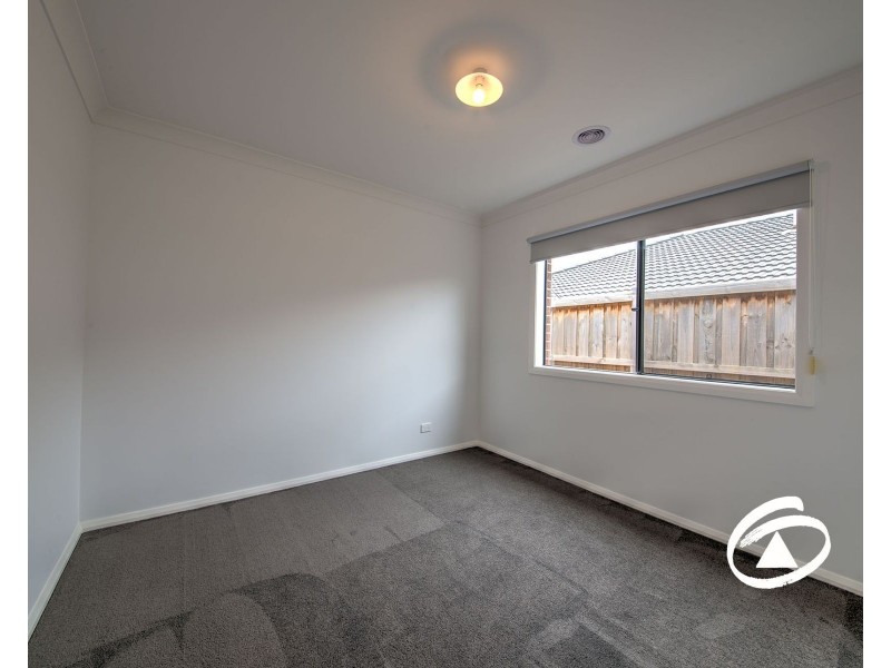 48 Corymbia Promenade, Pakenham VIC 3810