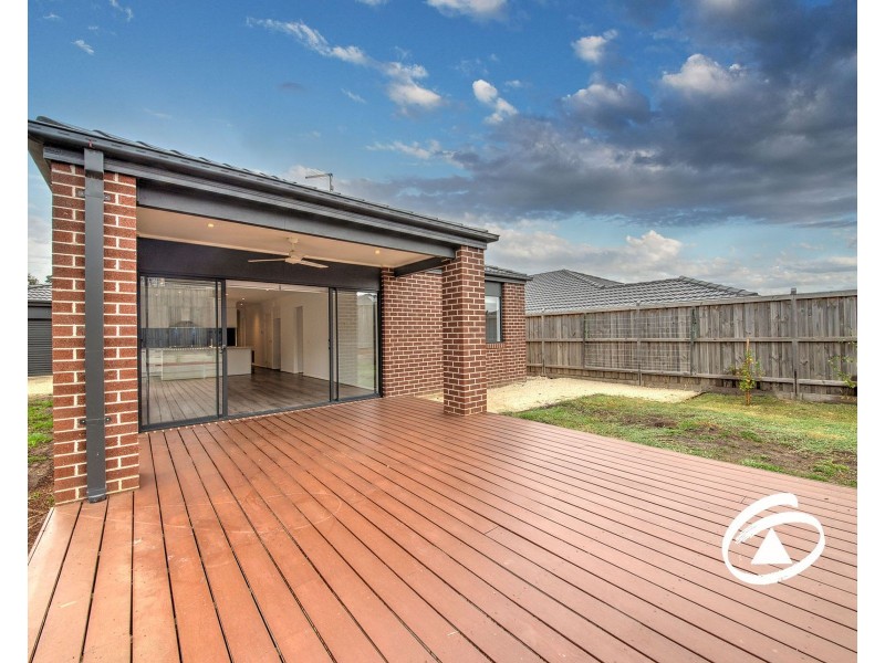 48 Corymbia Promenade, Pakenham VIC 3810
