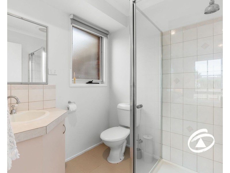 2 Cyprus Place, Pakenham VIC 3810