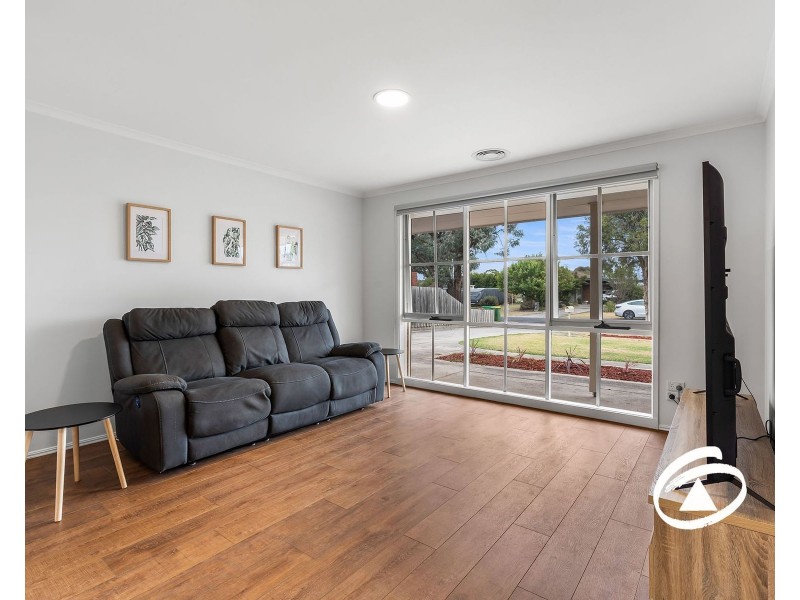 2 Cyprus Place, Pakenham VIC 3810
