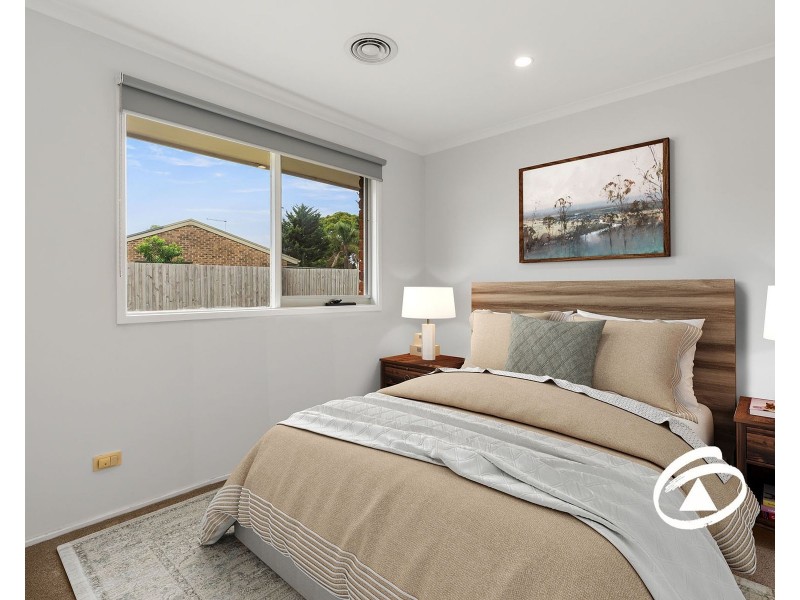 2 Cyprus Place, Pakenham VIC 3810