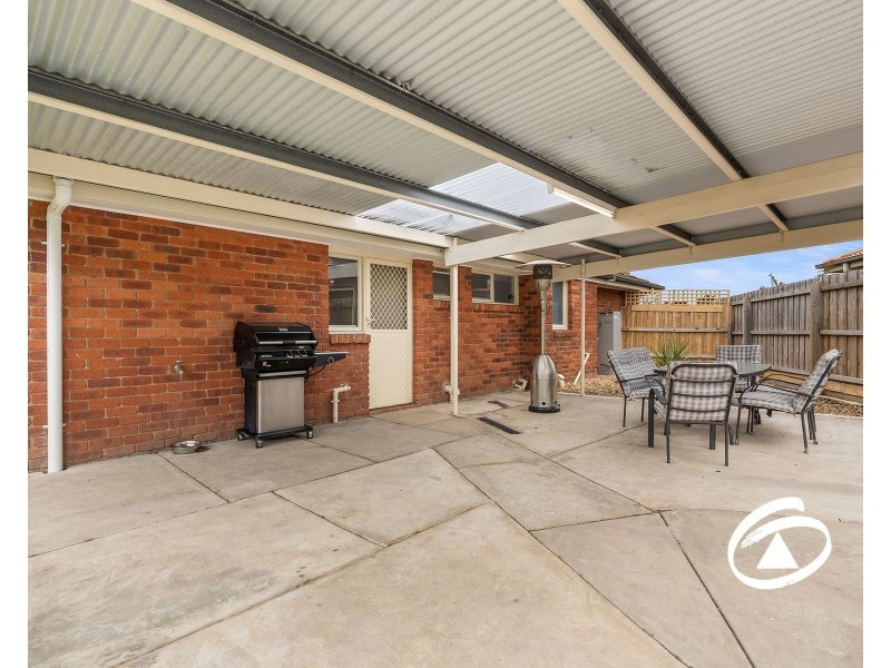 2 Cyprus Place, Pakenham VIC 3810