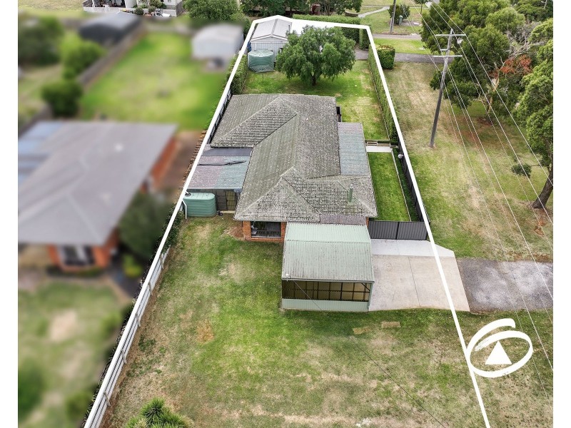 8 Cropley Street, Darnum VIC 3822