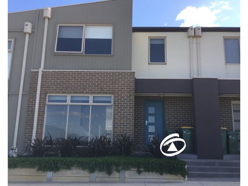 33 Atlantic Drive, Pakenham VIC 3810