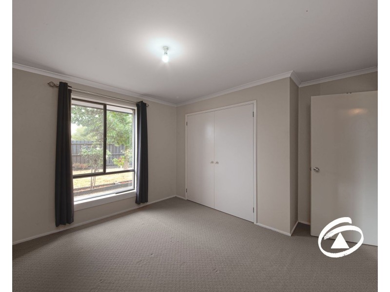 1 Kingston Avenue, Pakenham VIC 3810