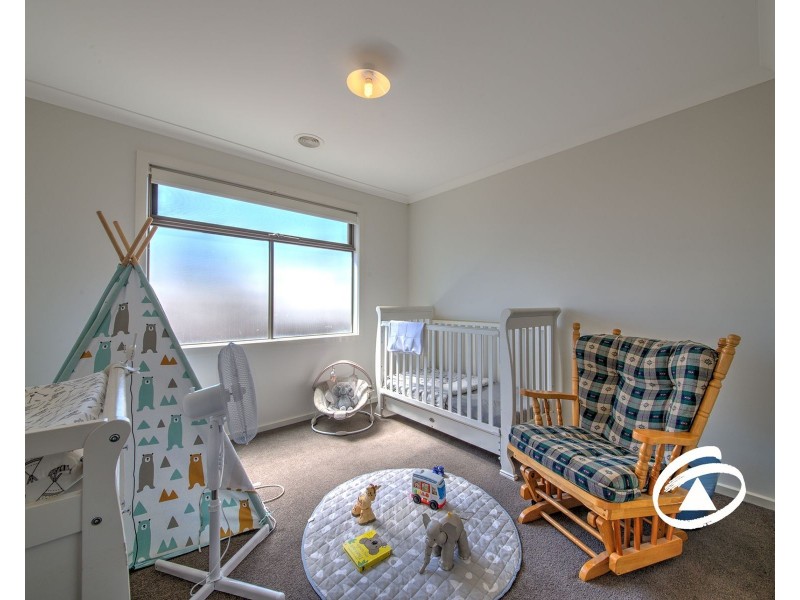 11 Atlantic Drive, Pakenham VIC 3810
