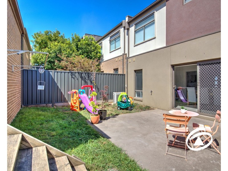 11 Atlantic Drive, Pakenham VIC 3810