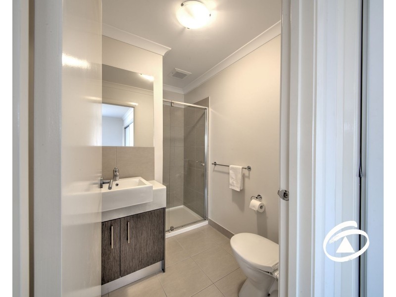 14 Annecy Lane, Pakenham VIC 3810