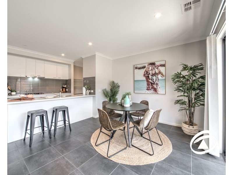 38 Renam Street, Pakenham VIC 3810