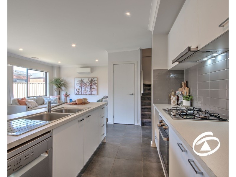 38 Renam Street, Pakenham VIC 3810