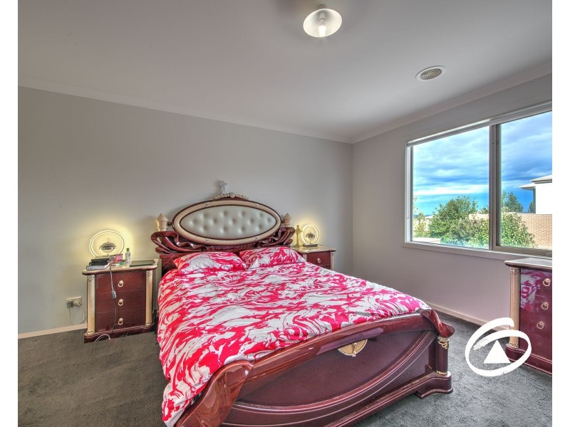 30/23 Atlantic Drive, Pakenham VIC 3810