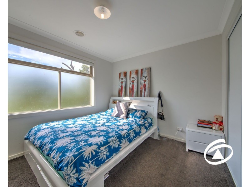 30/23 Atlantic Drive, Pakenham VIC 3810