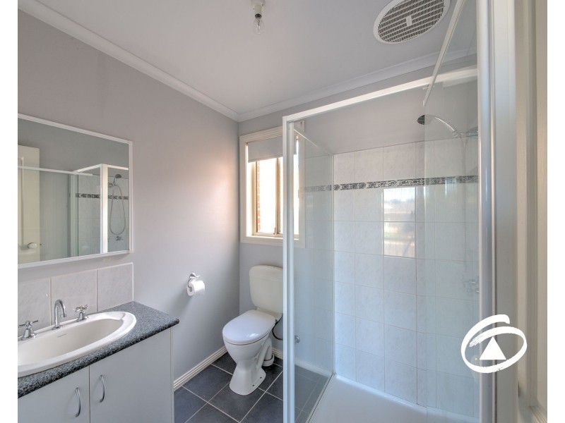 12 Shetland Court, Pakenham VIC 3810