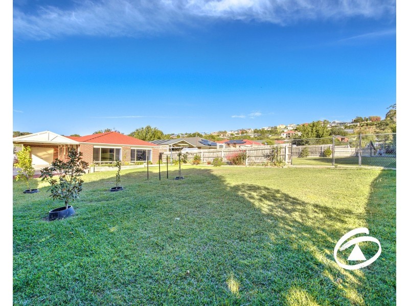 12 Shetland Court, Pakenham VIC 3810