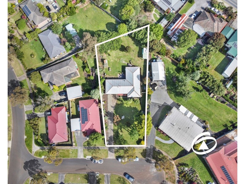 1 James Court, Drouin VIC 3818