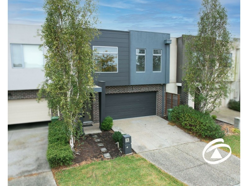 5 Albatross Drive, Pakenham VIC 3810