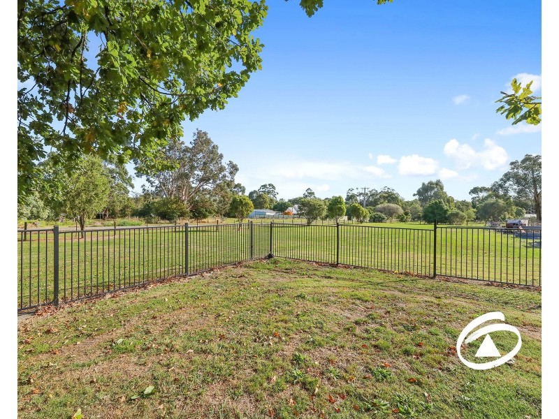 23 Forster Drive, Nyora VIC 3987