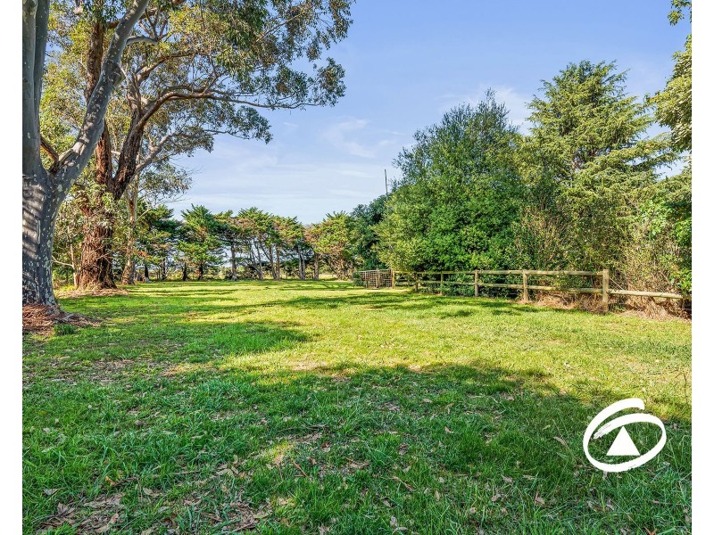 55 Ryan Road, Pakenham VIC 3810