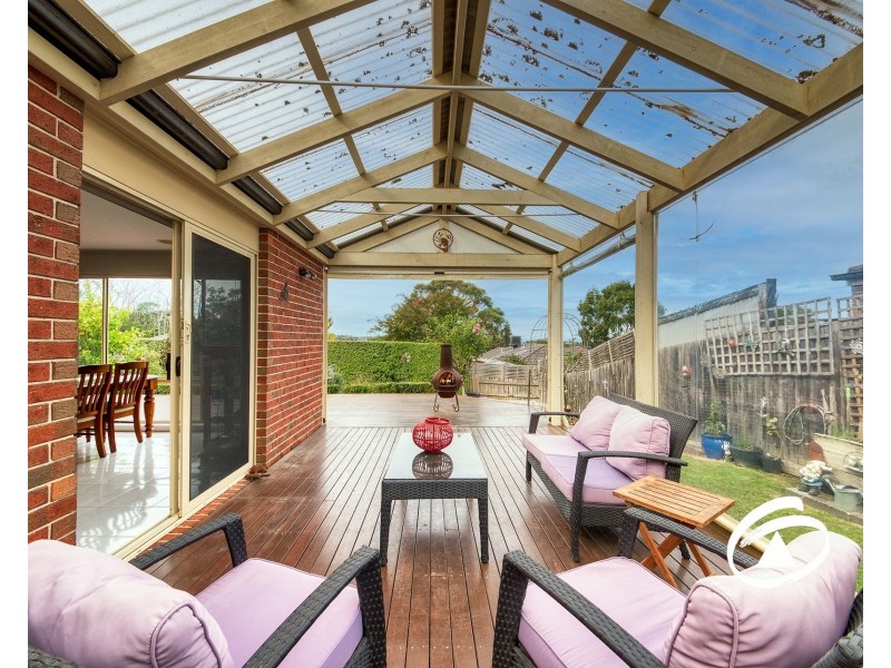 10 Johnsons Place, Pakenham VIC 3810