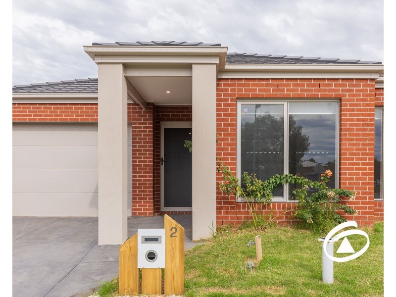 2 Woodbine Street, Pakenham VIC 3810