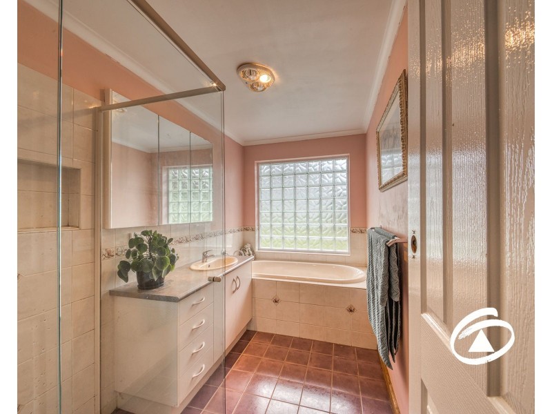 585 Edgar Road, Longwarry VIC 3816