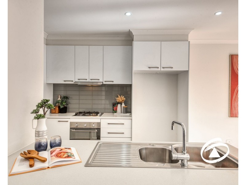 17 Atlantic Drive, Pakenham VIC 3810