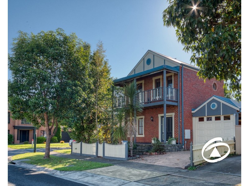 16 Spring Circuit, Pakenham VIC 3810