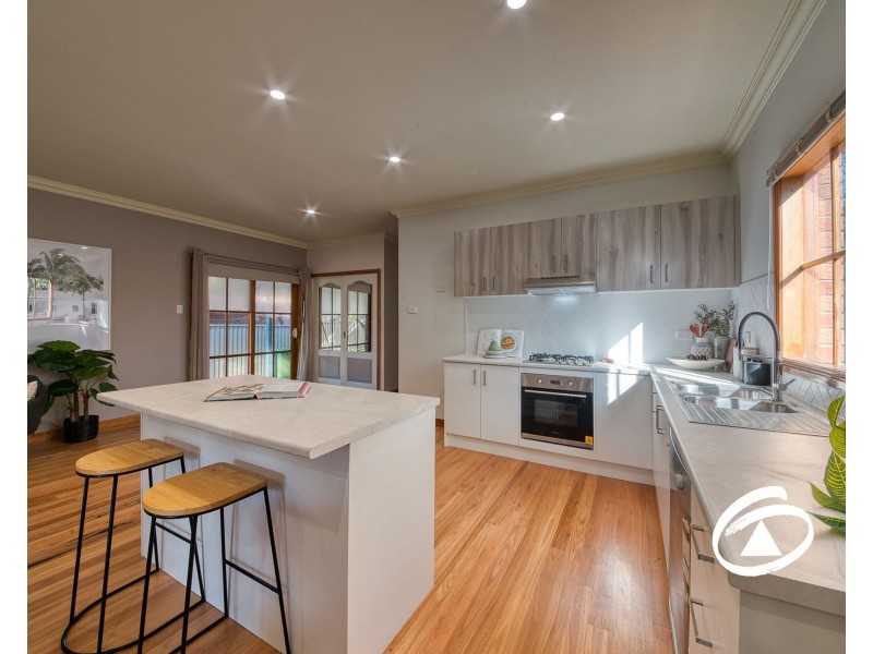 16 Spring Circuit, Pakenham VIC 3810