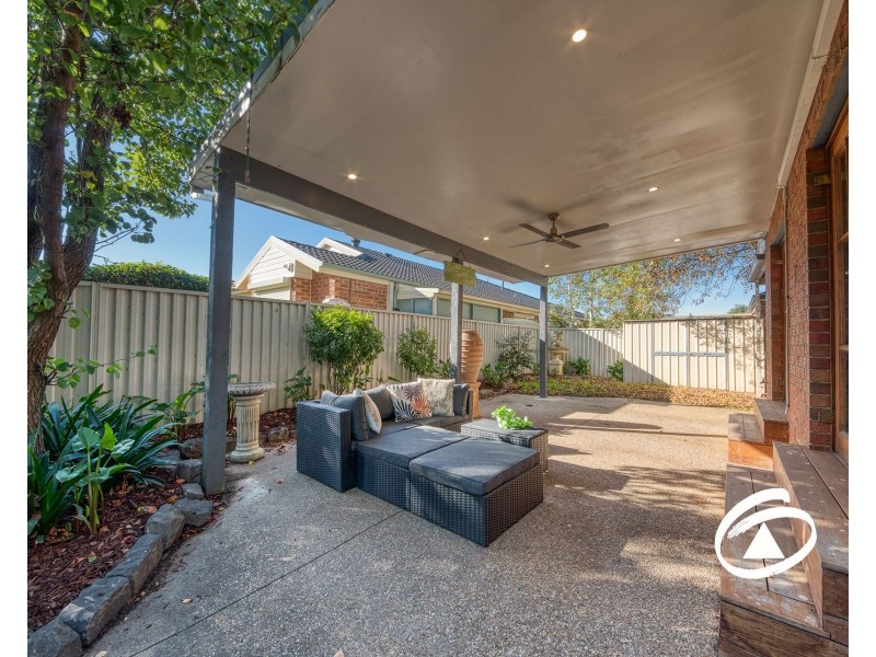 16 Spring Circuit, Pakenham VIC 3810