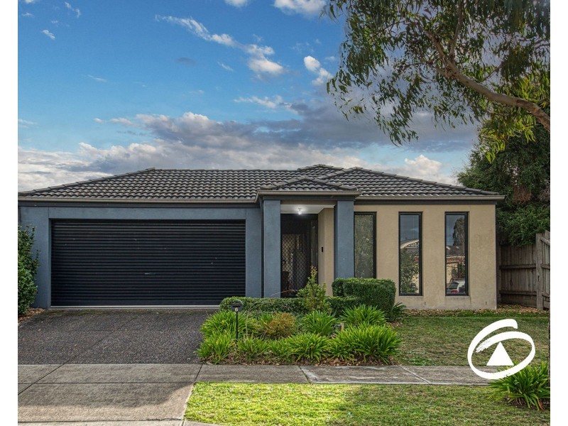6 Samchelle Place, Pakenham VIC 3810